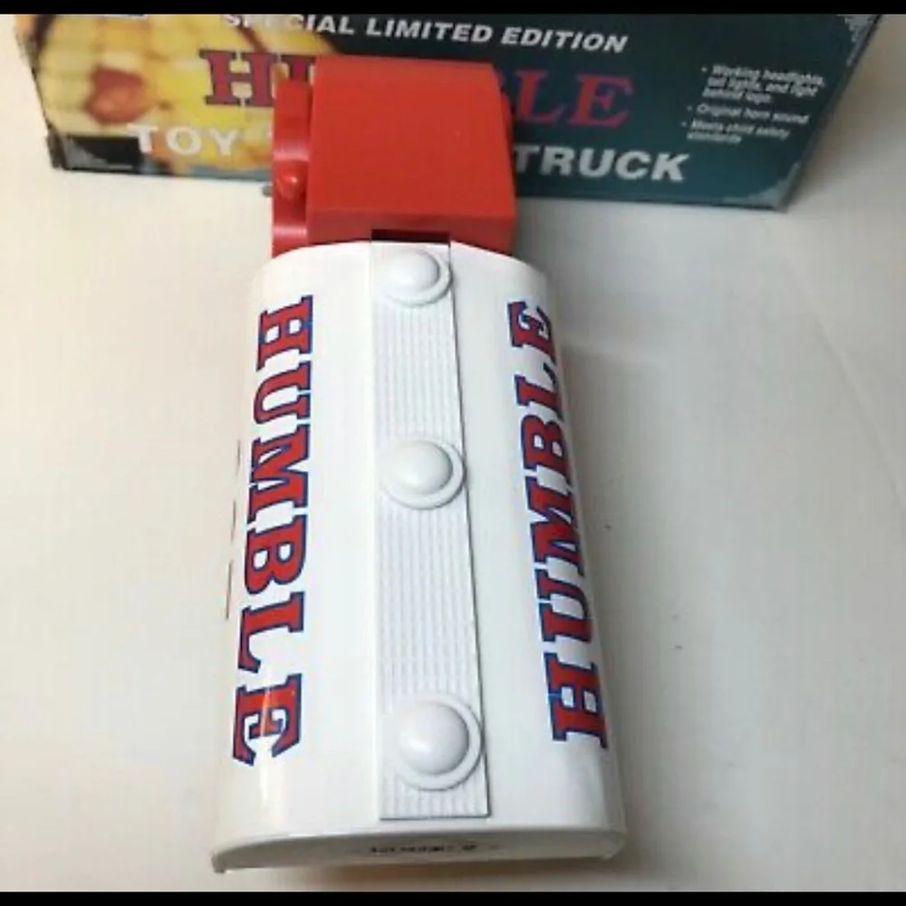 Exxon Humble 997 Toy Tanker Truck -  2nd in series - NEW in original box - Picture 5 of 7